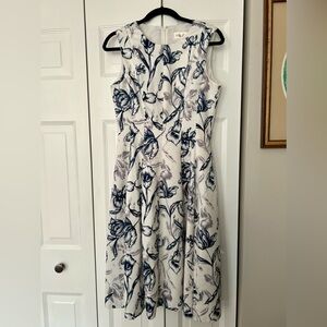 Eliza J Women's Retro Inspired White, Blue, & Lavender Floral Formal Dress Sz 8